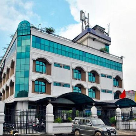 Hotel Ajay International Allahabad Esterno foto