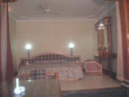 Hotel Ajay International Allahabad Camera foto