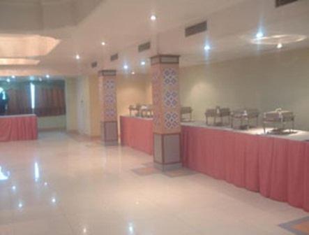 Hotel Ajay International Allahabad Esterno foto