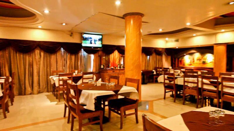 Hotel Ajay International Allahabad Esterno foto